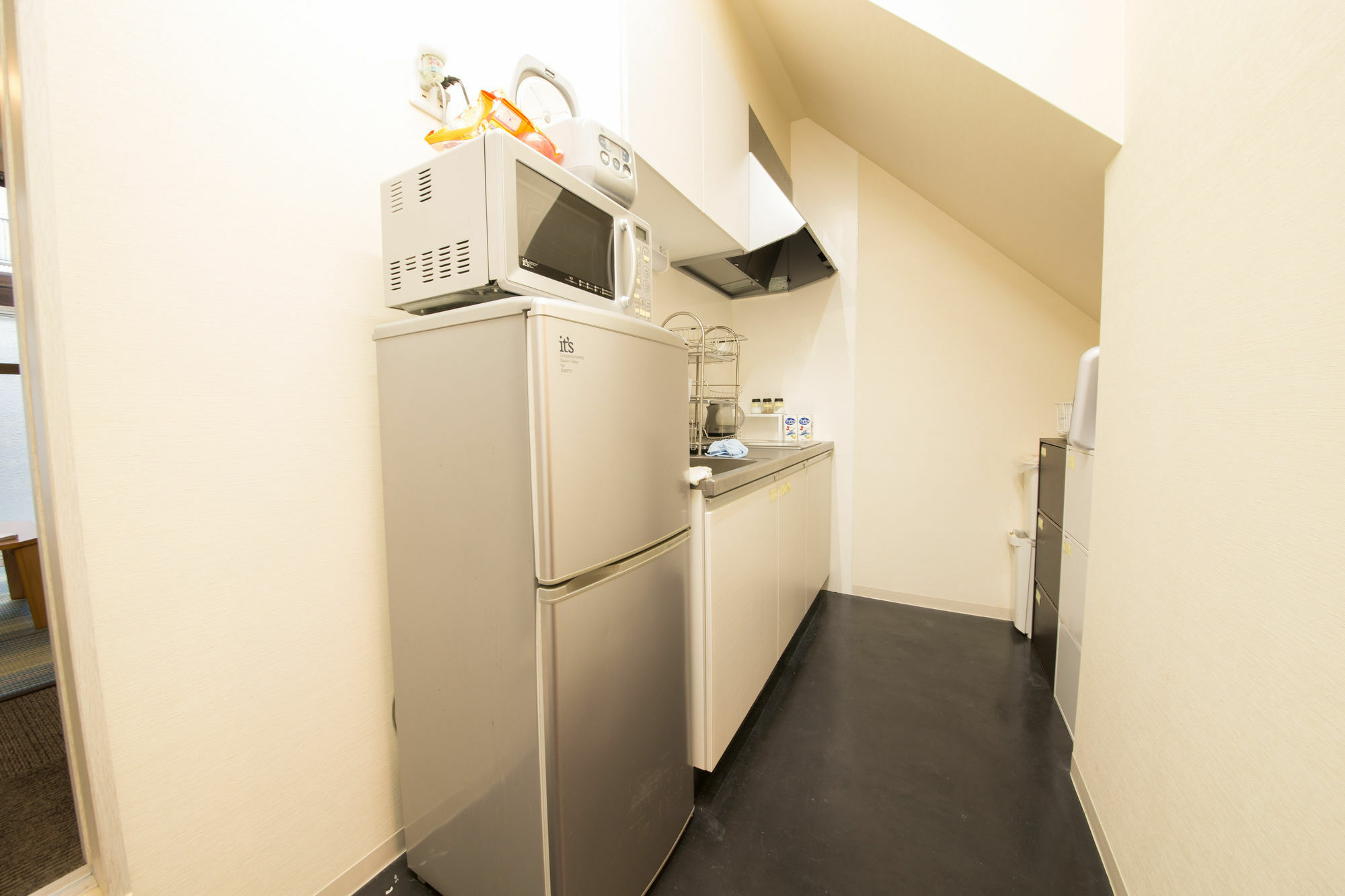 Origami Hostel *